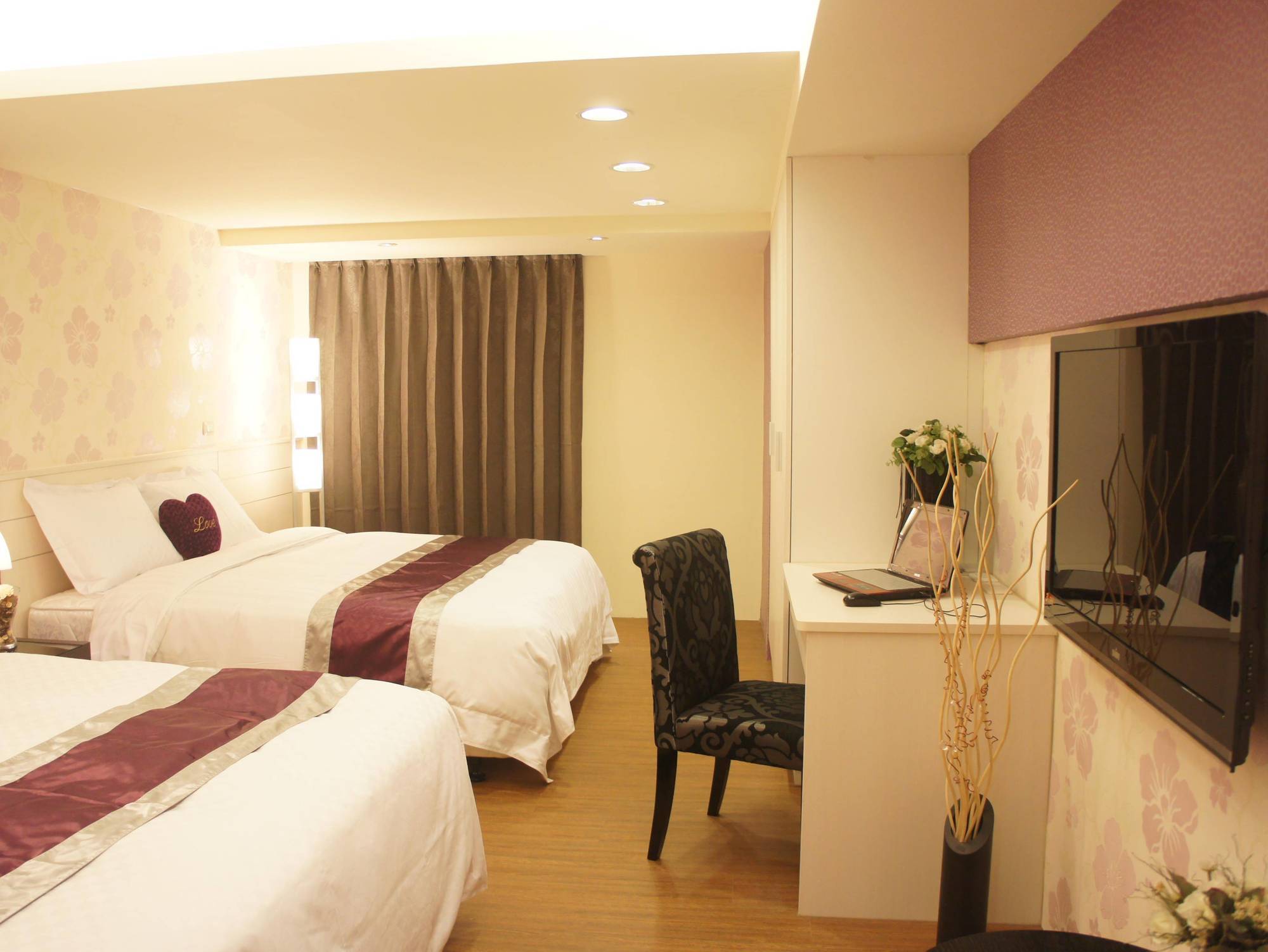 Taichung Saint Hotel מראה חיצוני תמונה